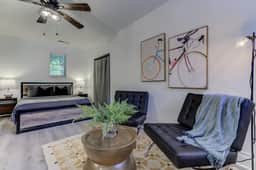 Central | Bright & Modern | Cooper Young - Image 3