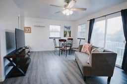 Gorgeous Upstairs Studio with Patio and Laundry - Image 3