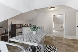 The Hideout Loft - Tranquil Stay - Image 5