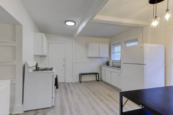 Charming Cooper-Young Flat in the Heart of Memphis - Image 5