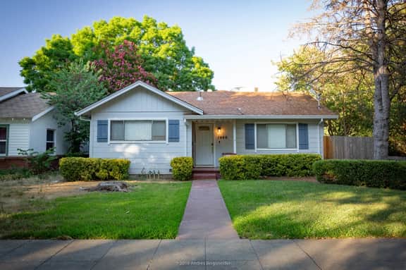 Downtown Dream Casa Near Chico State, Private Yard - Image 2