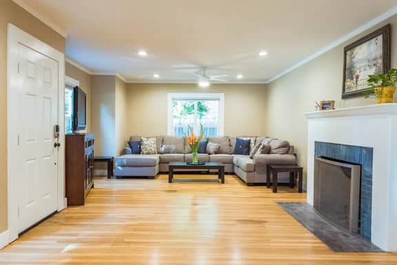 Lovely House near Downtown, Home away from Home! - Image 4