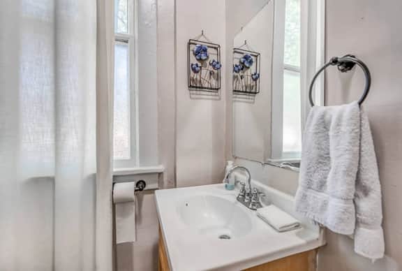 Vibrant Memphis Retreat | Steps from Local Spots - Image 5