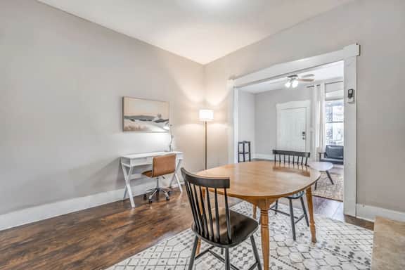 Your Midtown Getaway • Central, Walkable & Calm - Image 4